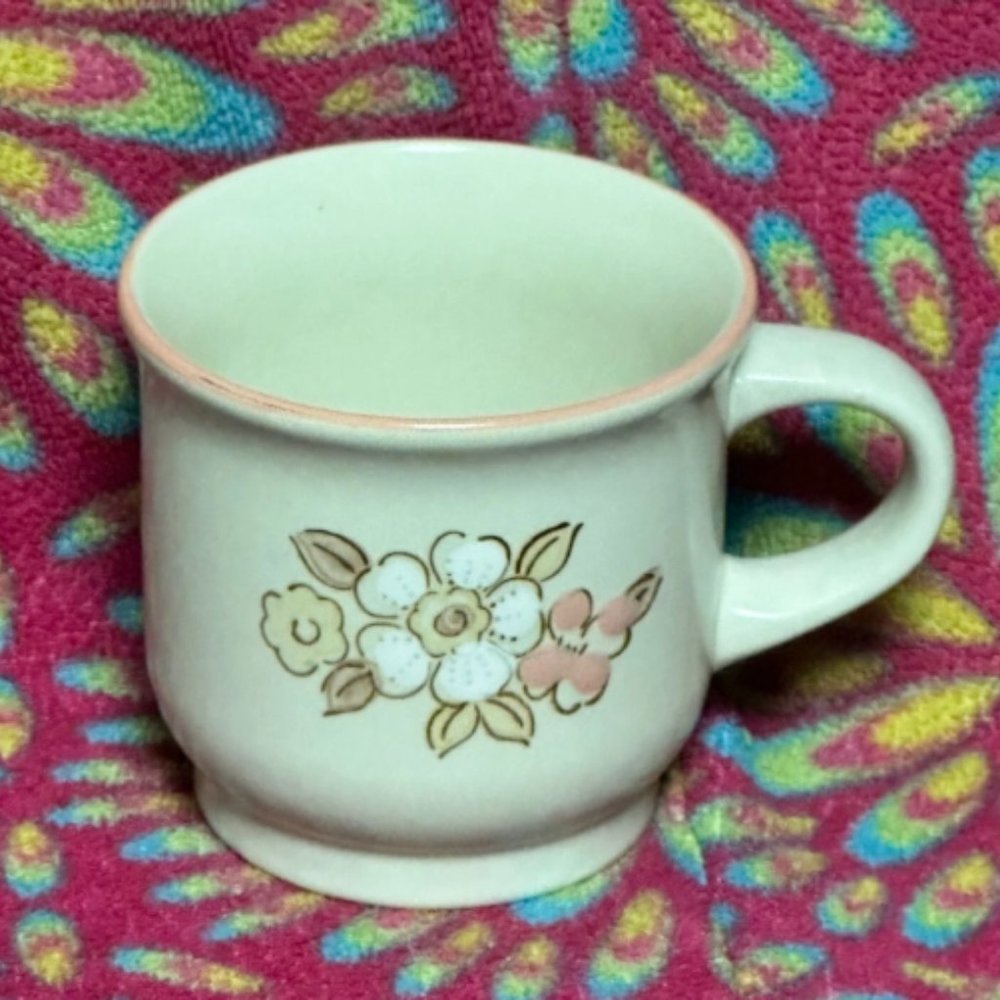 Vintage CHANTILLY Fleur De Bois Mug Japan